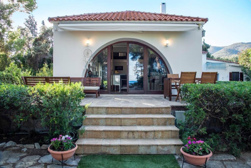 The Saronic Villa - Jungle On The Sea Agioi Theodoroi Exterior foto